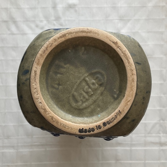 Pottery Vase with Floral Design - Picture 6 of 6